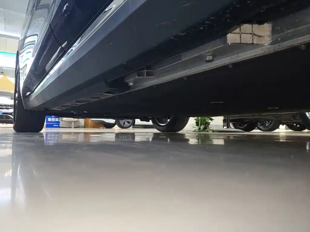 Hongqi E-QM5 2026 2025 610km PLUS