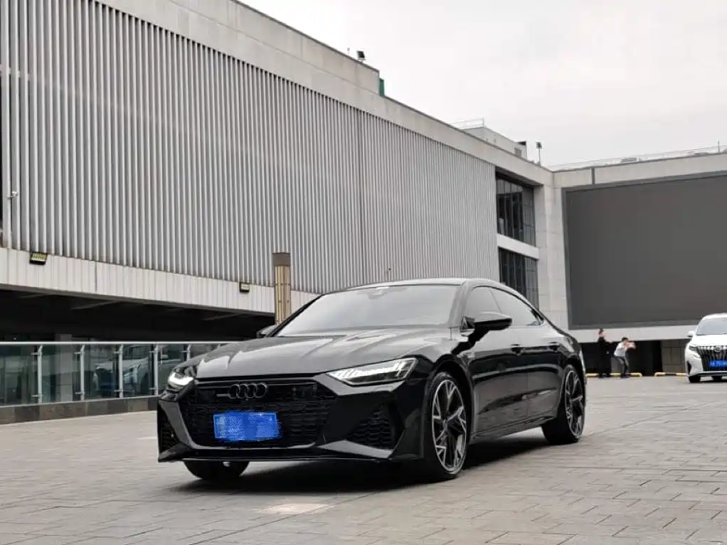 Audi A7L 2024 45 TFSI quattro S-line Black Warrior Edition