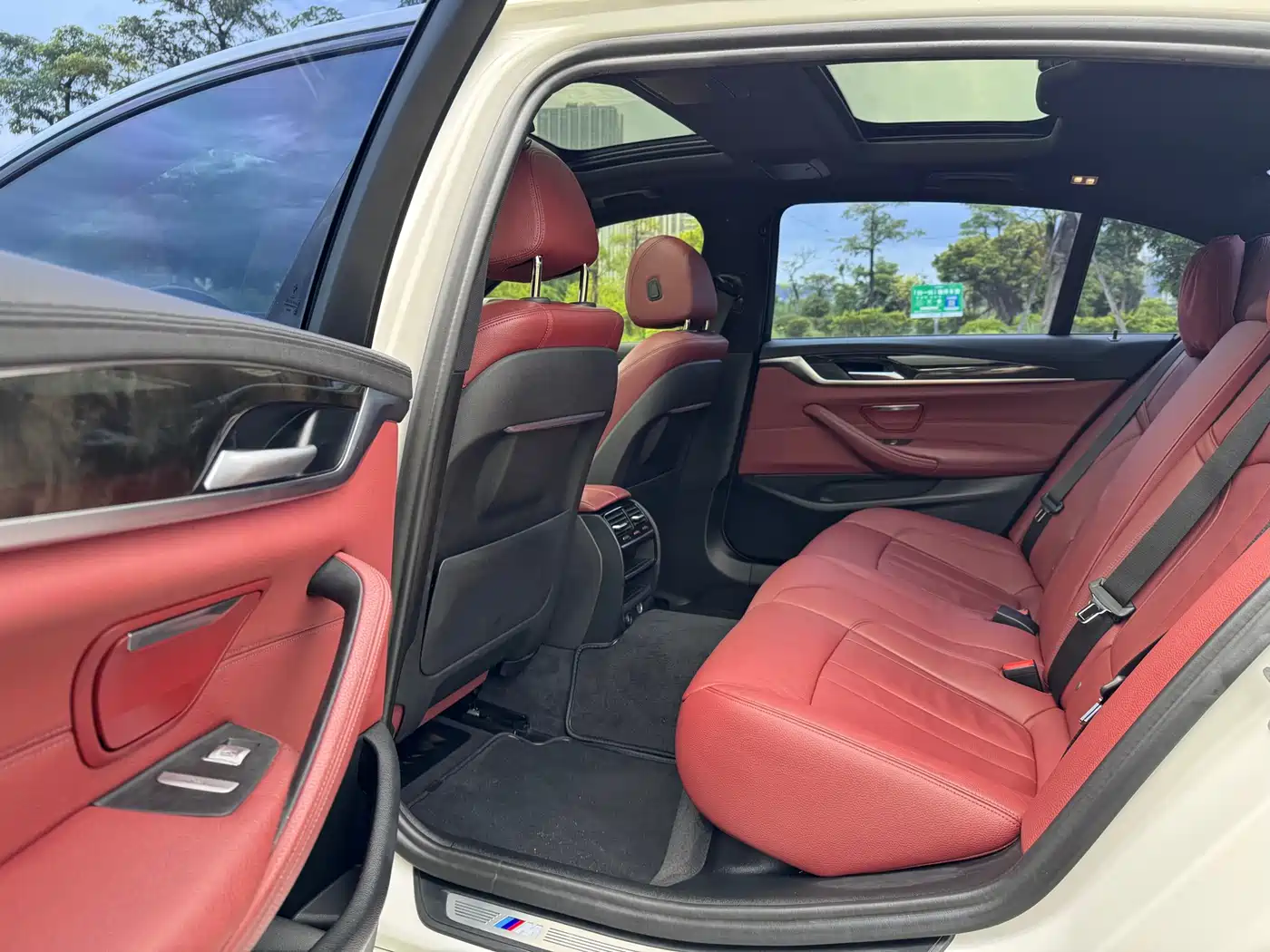 BMW 5 Series 2019 Facelift 530Li Leading M Sport Package фото 14
