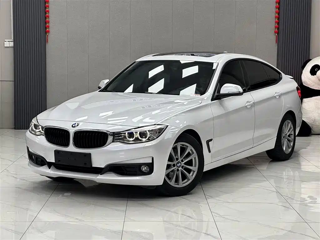 BMW 3 Series GT 2016 320i Fashion Style