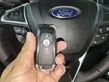 Фото 9 - Ford Edge