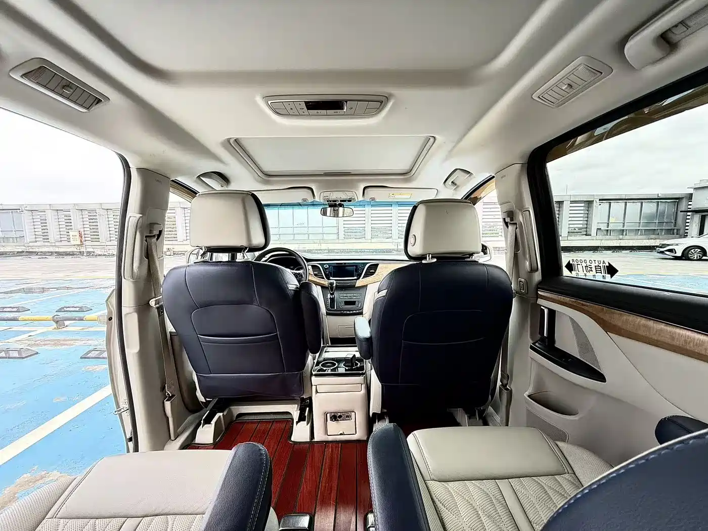 Buick GL8 2017 ES 28T Comfort Type China V фото 19