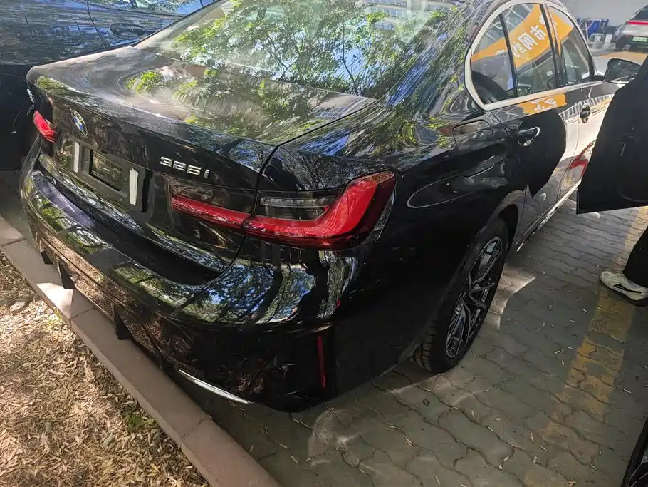 BMW 3 Series 2024 325Li M Sport Package фото 3
