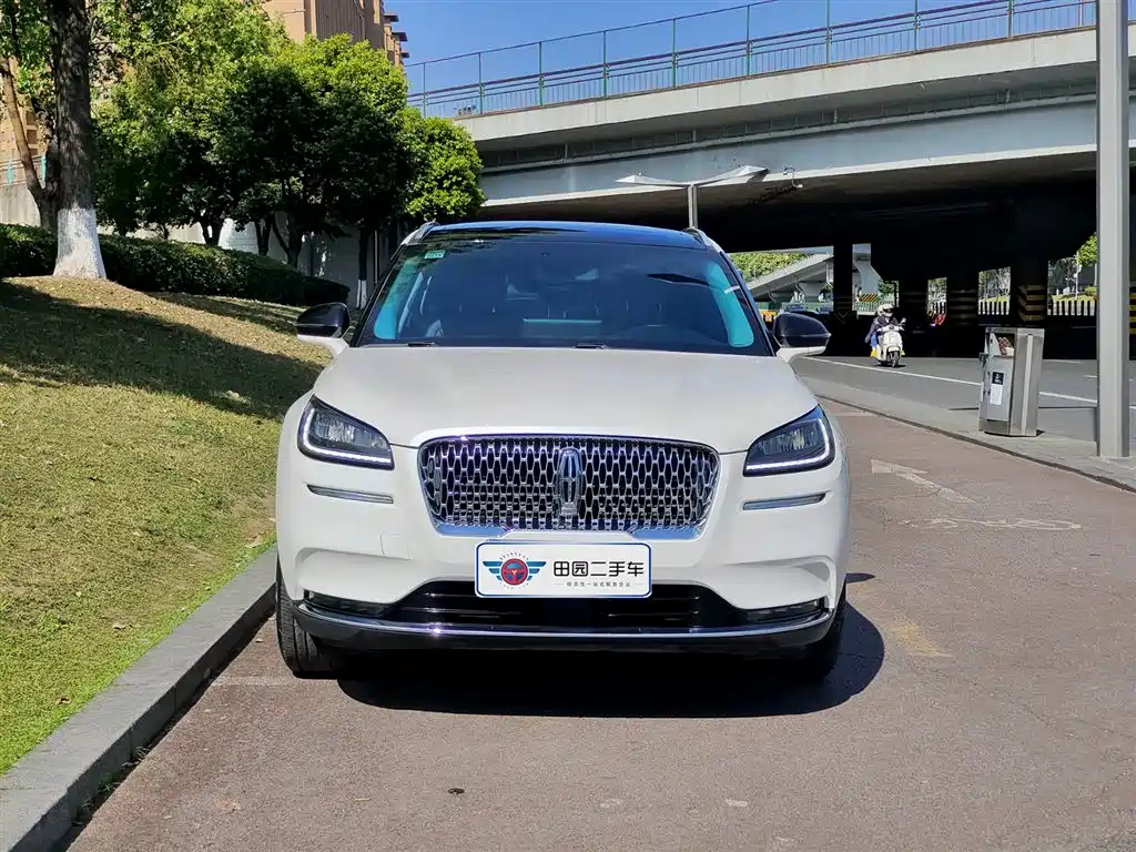 LINCOLN ADVENTURER