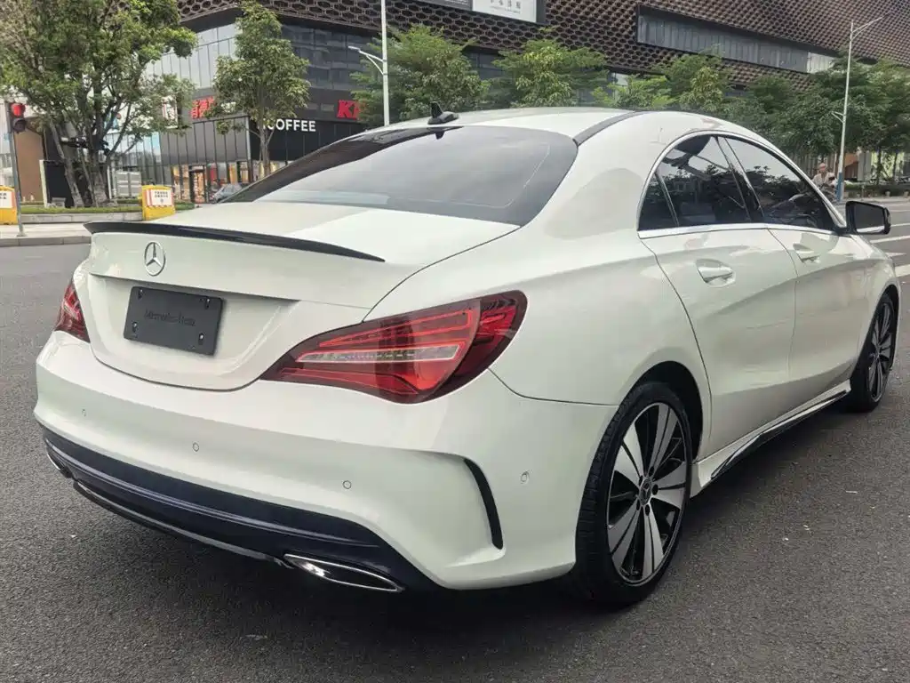 Mercedes-Benz CLA (Import) 2017 Facelift CLA 200 Style фото 8