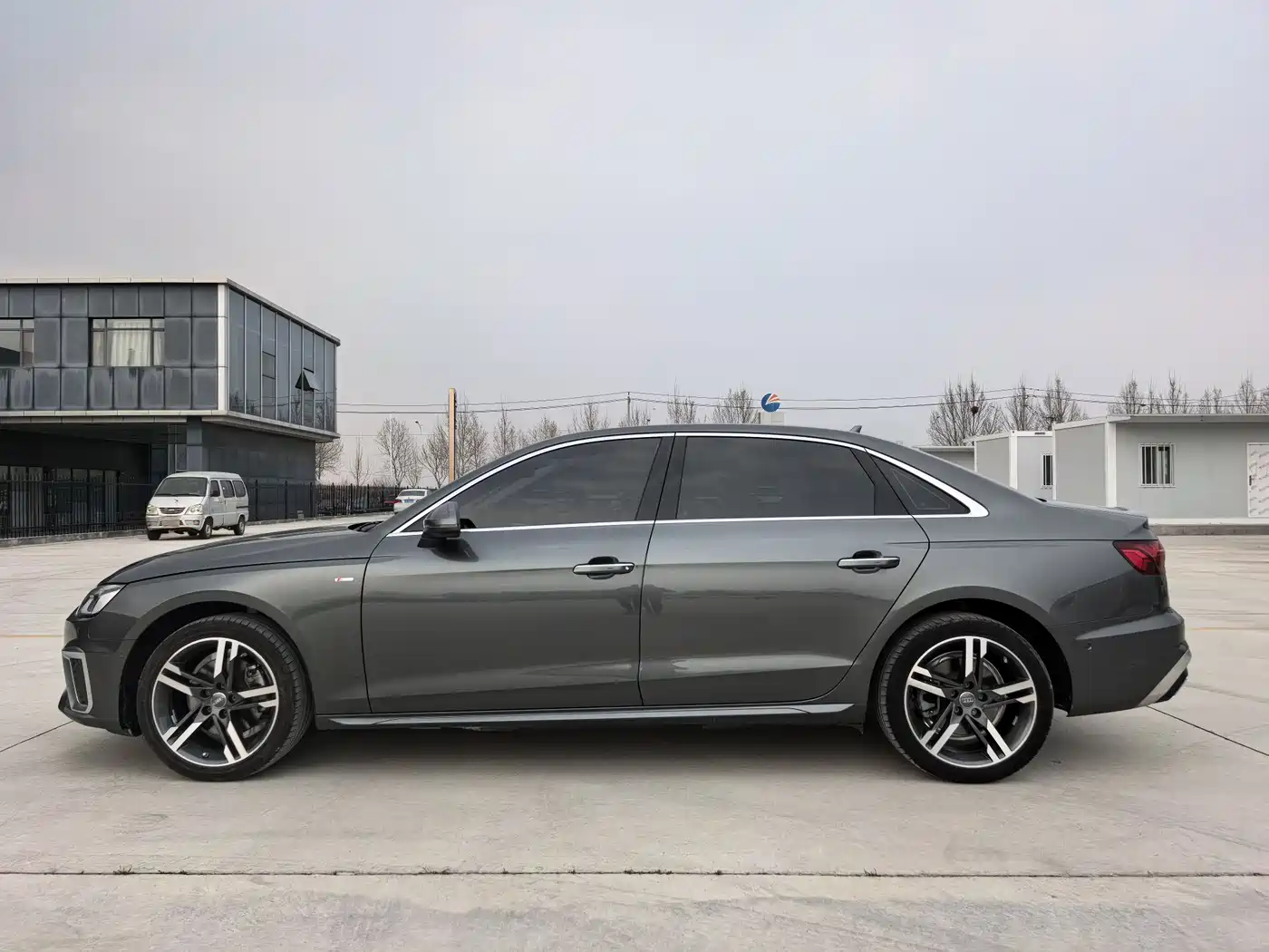 Audi A4L 2022 40 TFSI quattro RS Kit Burning Speed фото 4