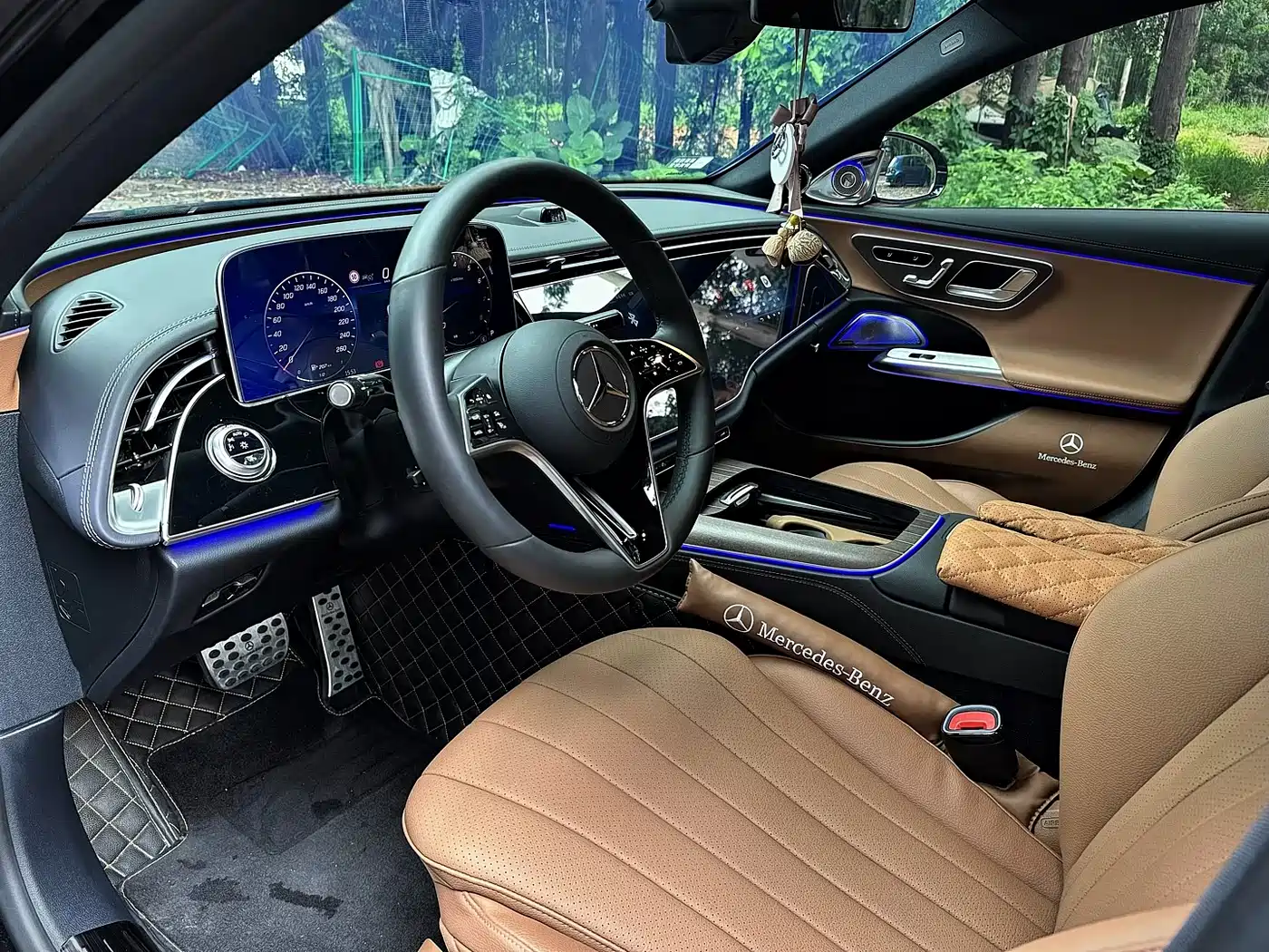 Mercedes-Benz E-Class 2024 Model E 300 L Luxury фото 12
