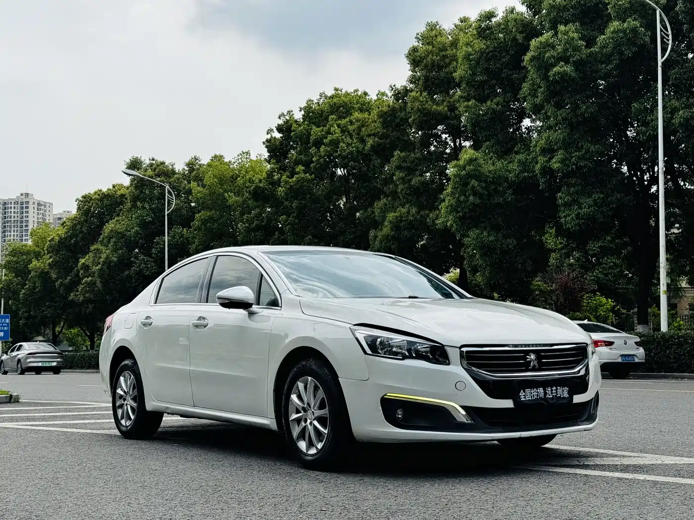 Peugeot 508 2015 1.6THP Auto Comfort Edition фото 12