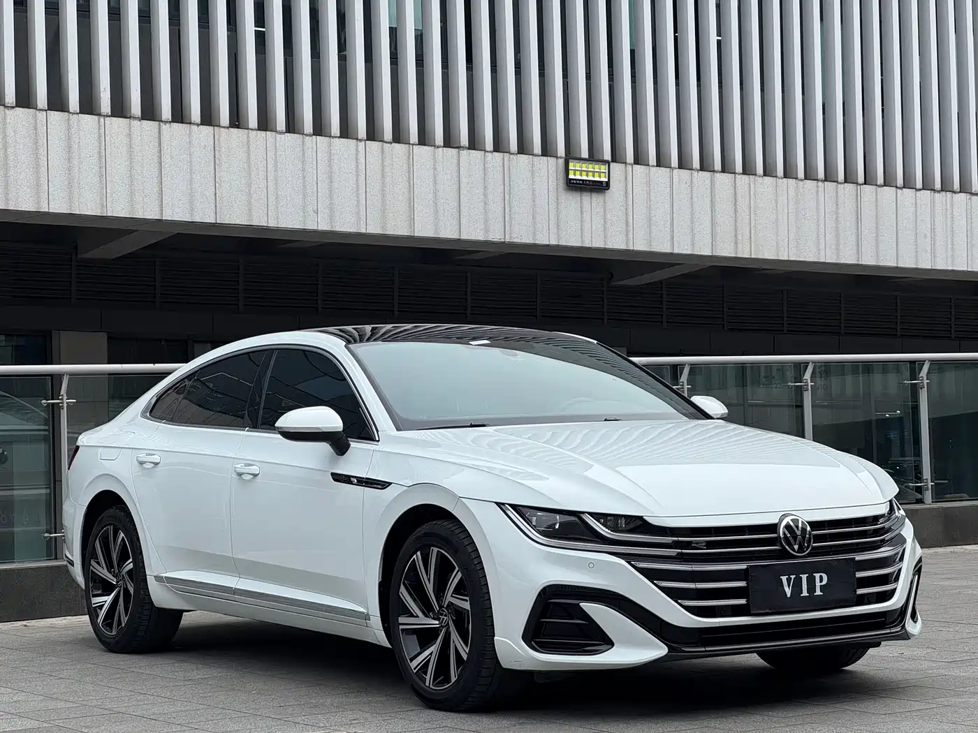 Volkswagen FAW-Volkswagen CC 2021 330TSI Dazzle Edition фото 3