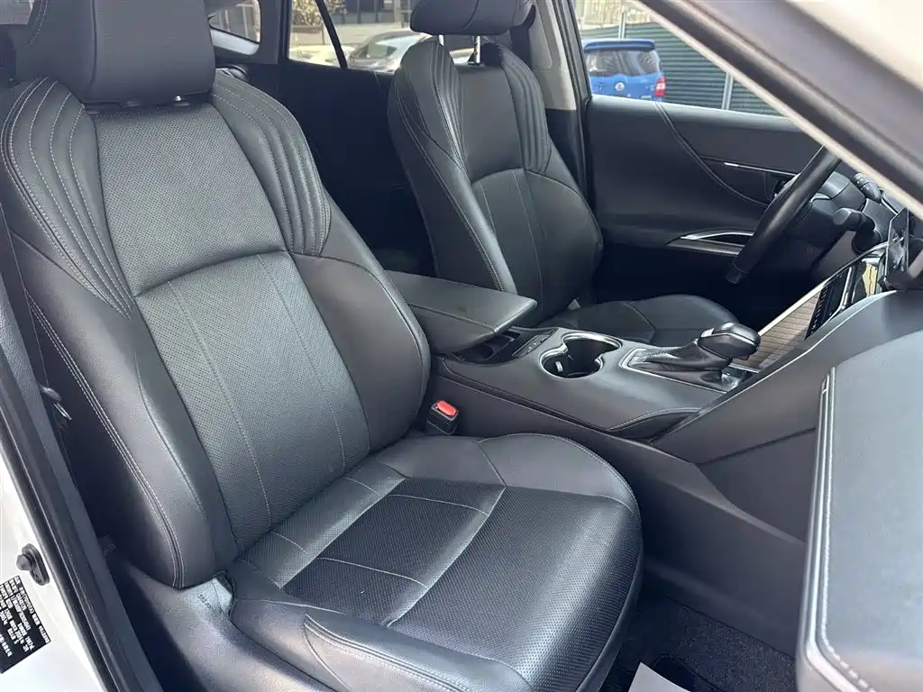 Toyota Lingfang HARRIER 2023 2.0L CVT 2WD Premium Edition фото 12
