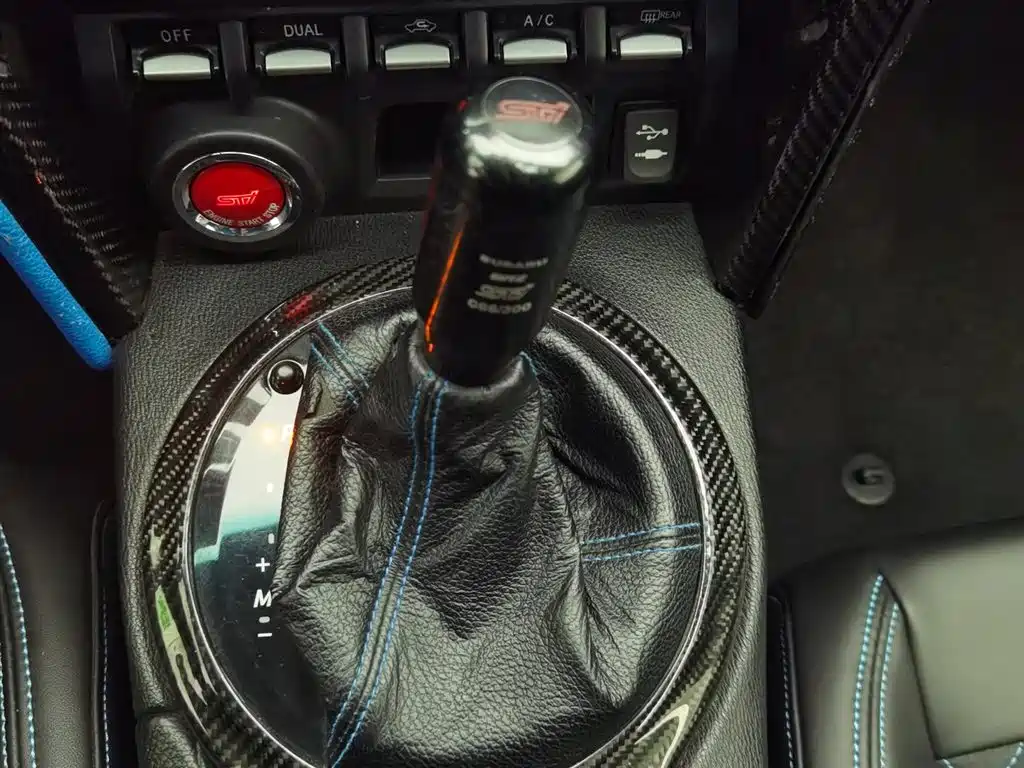 Subaru BRZ 2013 2.0i Automatic Luxury фото 13