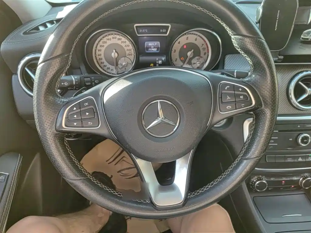 Mercedes-Benz GLA 2016 GLA 200 Fashion фото 11