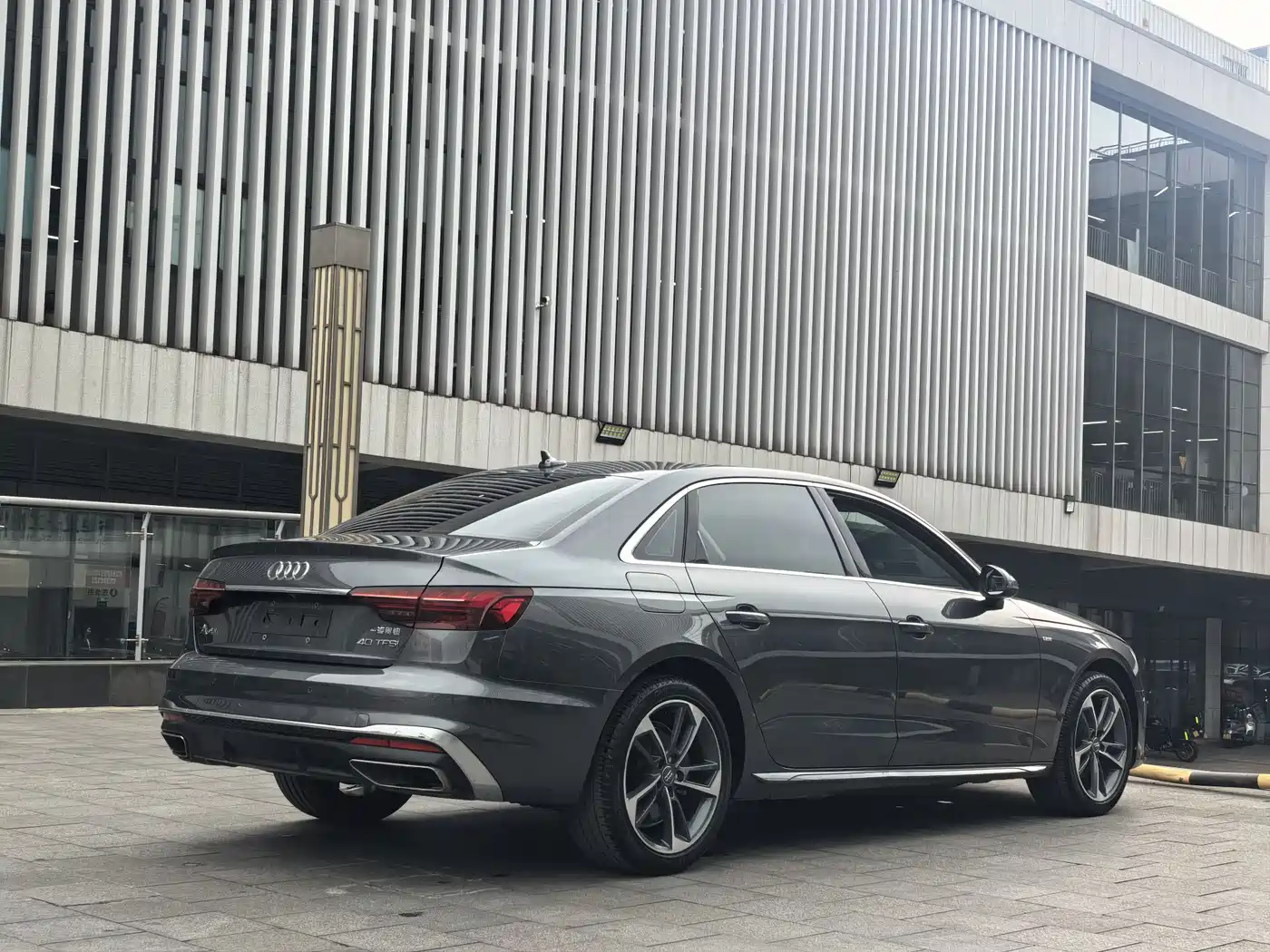 Audi A4L 2020 40 TFSI Fashion Dynamic Edition фото 24
