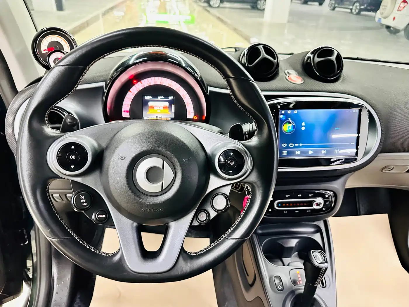 smart fortwo 2018 0.9T 66kW 20th Anniversary Special Edition China V фото 35