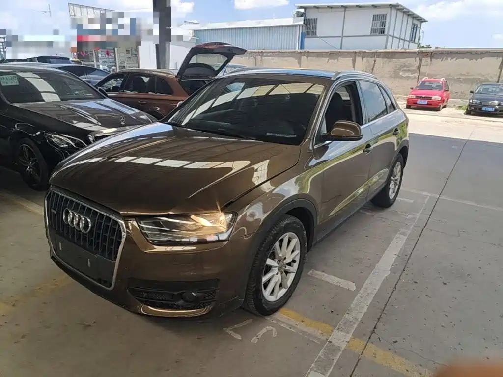 Фото 2 - Audi Q3