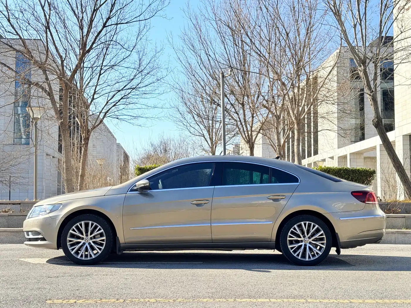 Volkswagen FAW-Volkswagen CC 2016 Model 1.8TSI Luxury фото 11