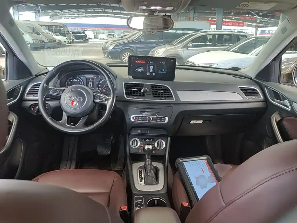 Фото 10 - Audi Q3