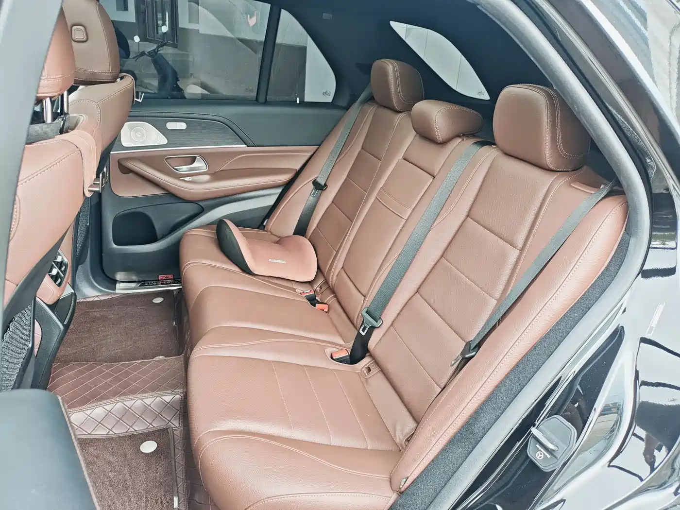 Mercedes-Benz GLE 2024 GLE 450 4MATIC Luxury фото 8