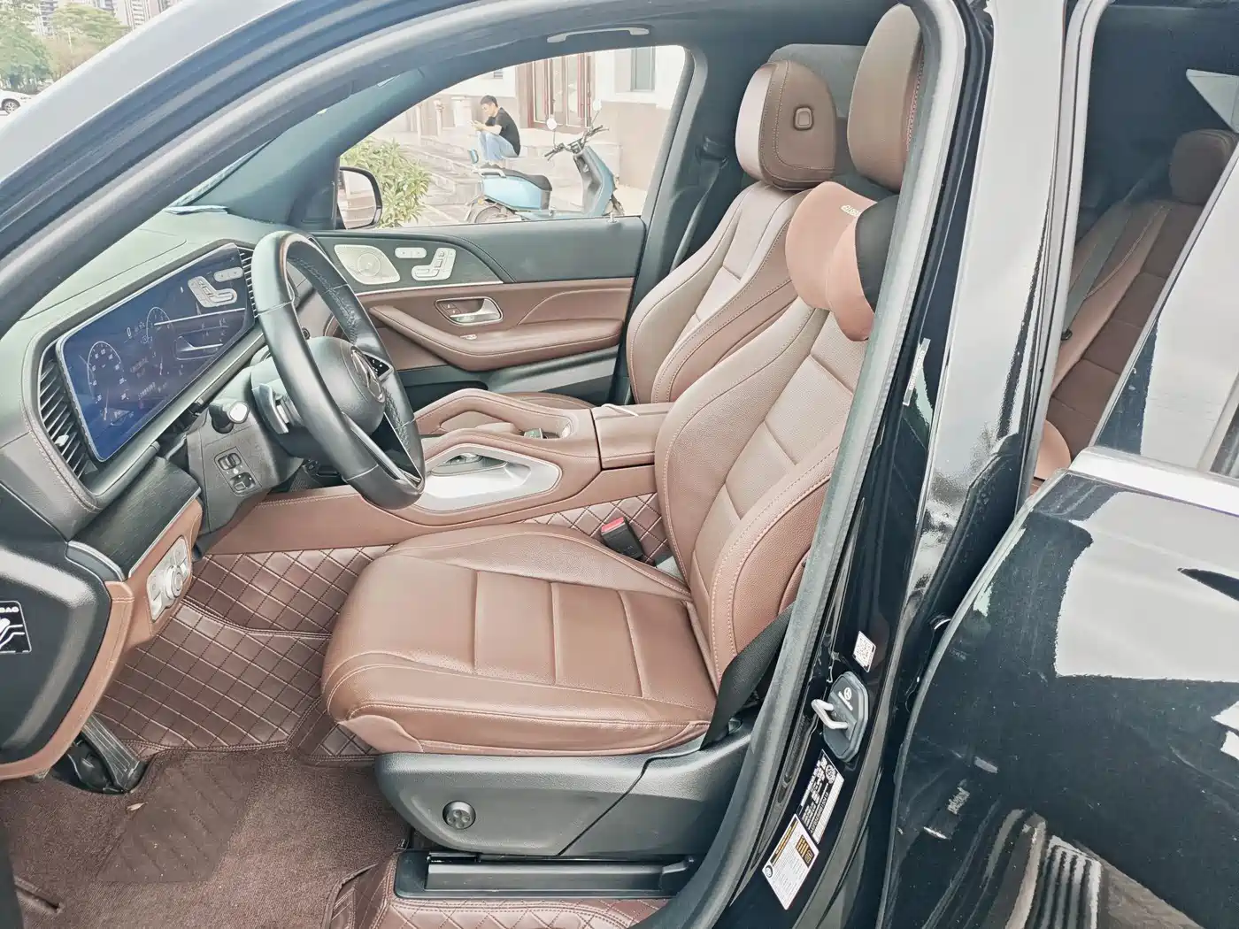 Mercedes-Benz GLE 2024 GLE 450 4MATIC Luxury фото 3