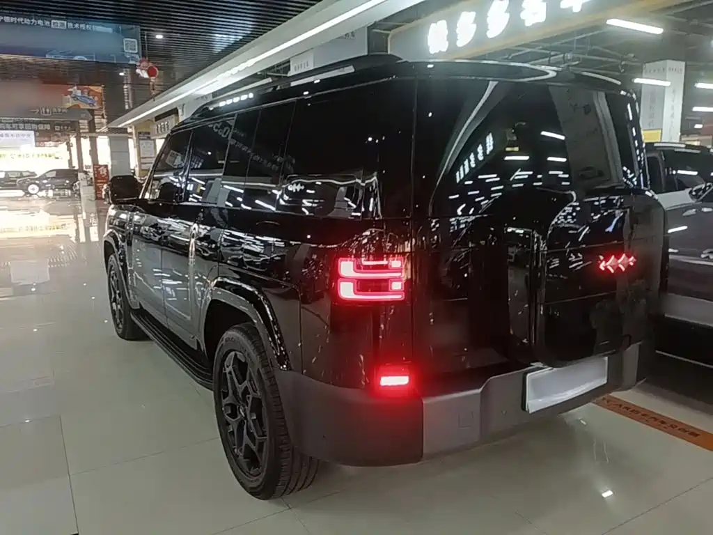 Fang Cheng Bao Titanium 7 2026 2025 AWD Base Model