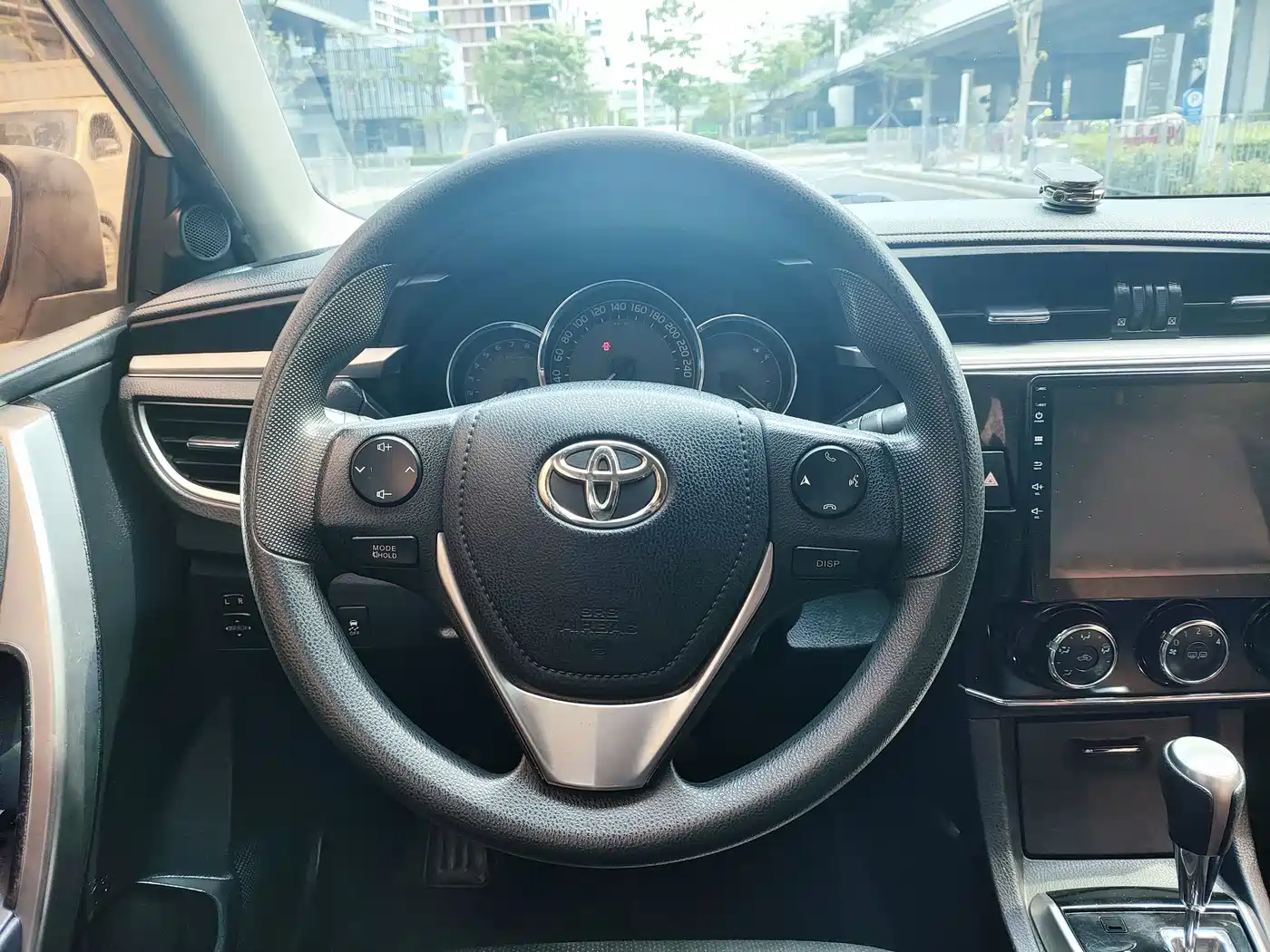 Toyota Corolla 2017 1.2T CVT GL фото 12