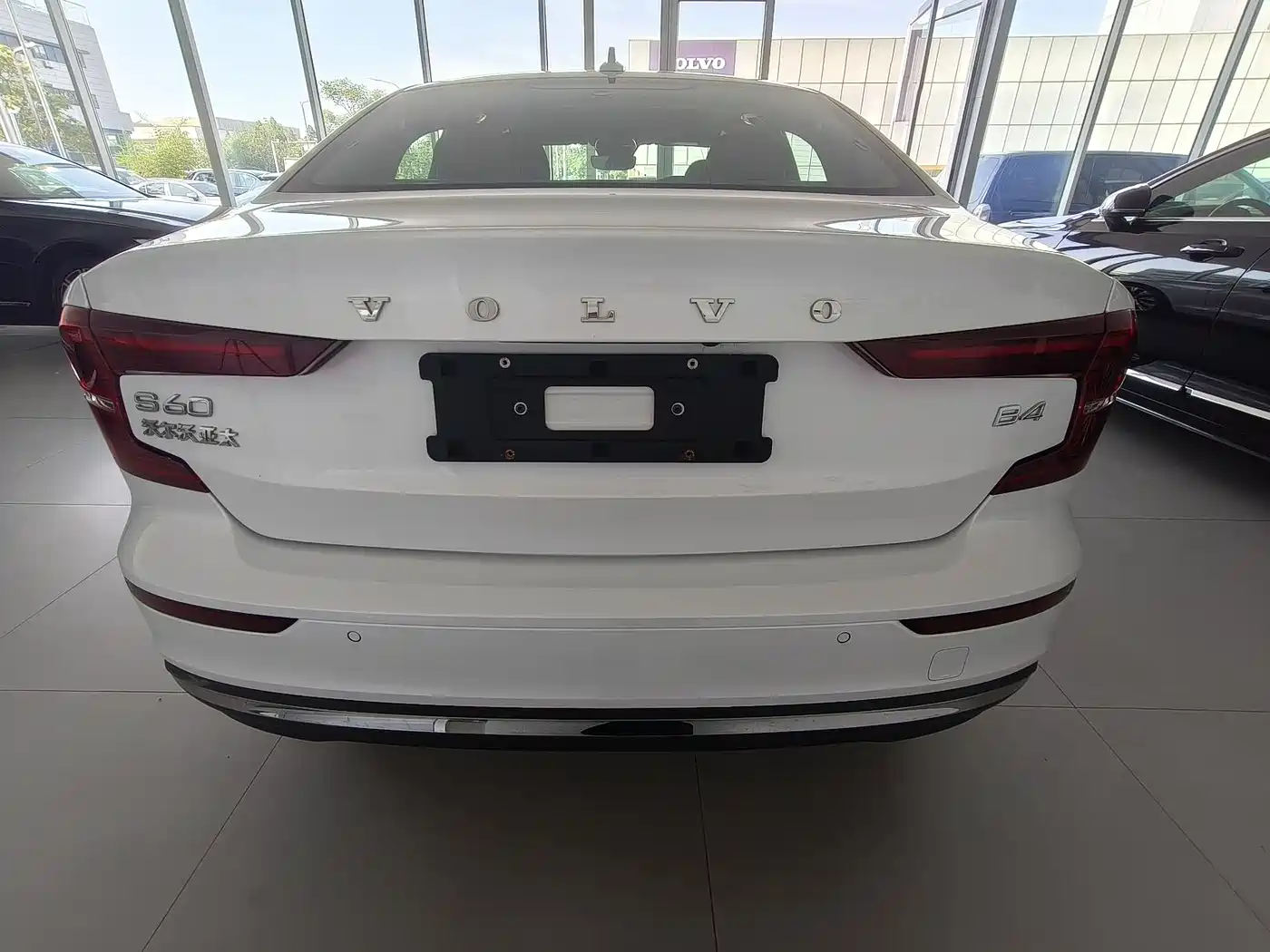 VOLVO S60