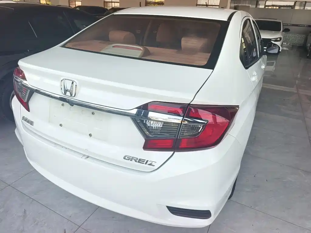 Honda Greiz 2018 2016 1.5L CVT Classic Edition