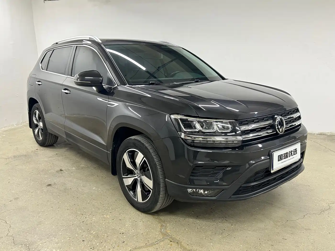 Volkswagen Tharu 2022 280TSI FWD Luxury Edition фото 3