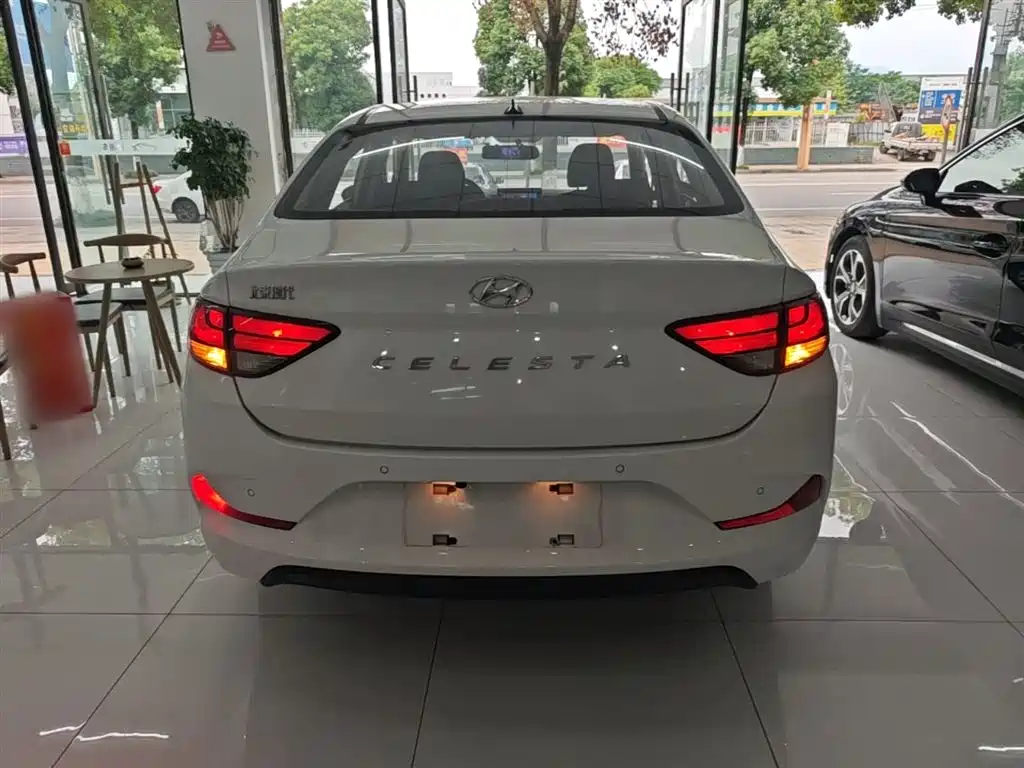Hyundai Elantra 2020 1.6L Auto GL Pleasing Edition фото 6