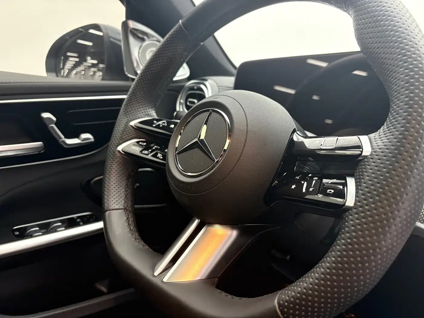 Mercedes-Benz C-Class 2024 C 260 L фото 14