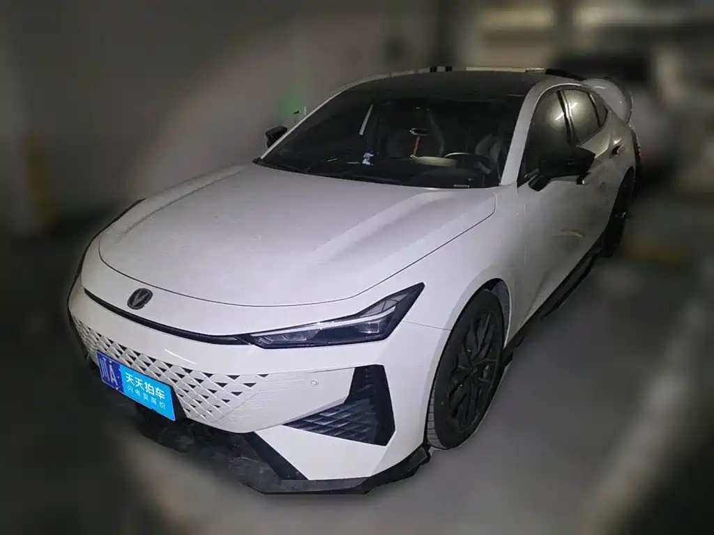 Changan UNI-V 2024 1.5T Deluxe