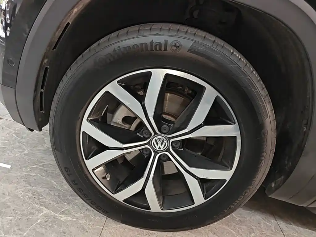 Фото 23 - Volkswagen Teramont