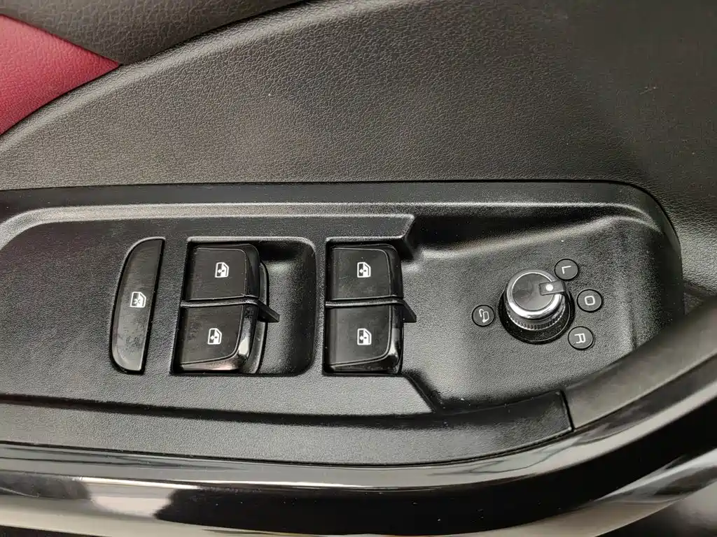 Dongfeng Aeolus Dongfeng Fengshen AX7 2022 2023 Mach Edition 1.5T DCT DF41