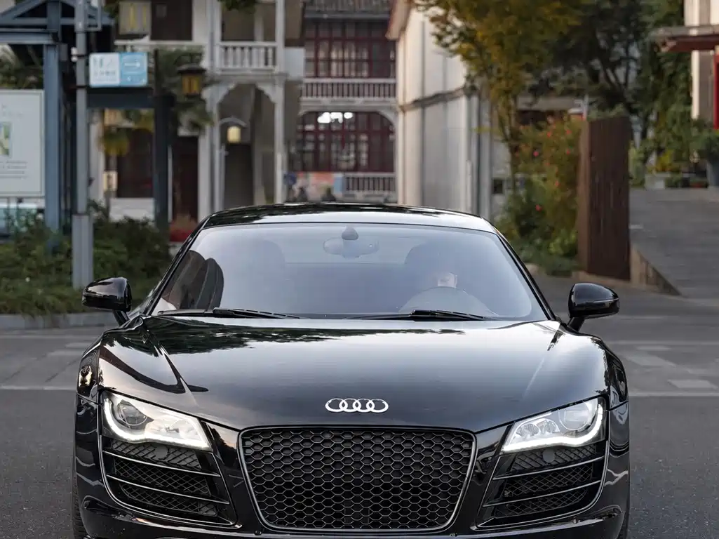 Photo 5 - Audi R8