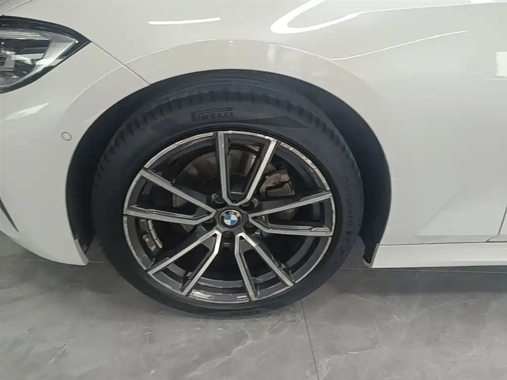 BMW 3 Series 2021 325Li M Sport Package фото 23