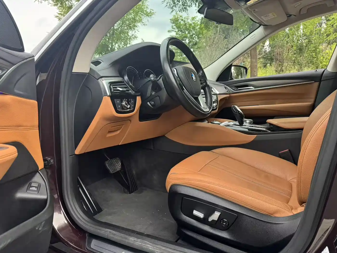 BMW 6 Series GT 2018 630i Luxury Design Package фото 13