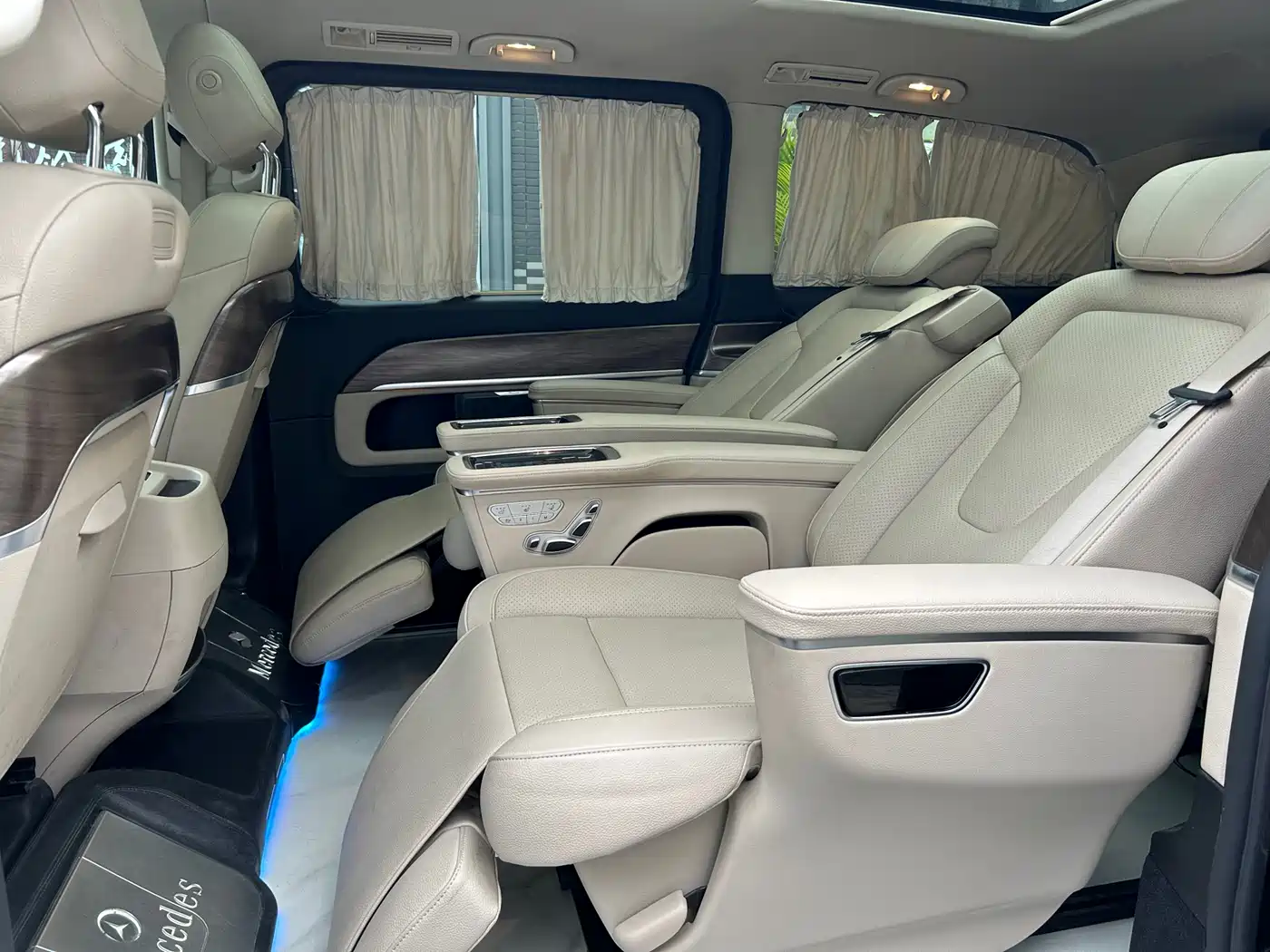 Mercedes-Benz V-Class 2022 V 260 Prestige Edition фото 5