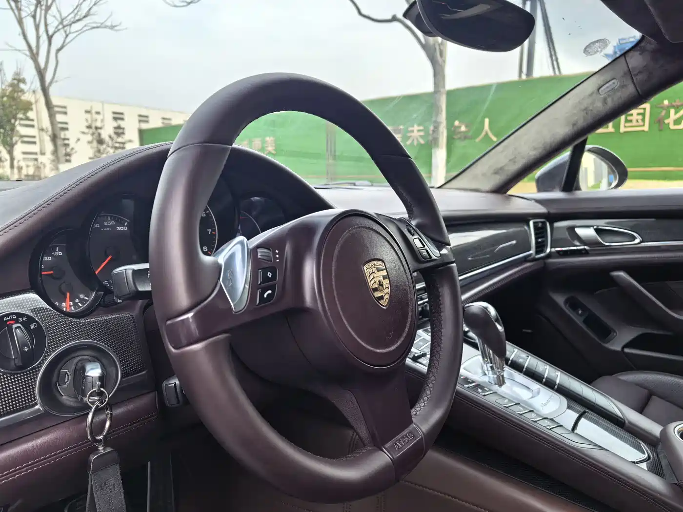 Porsche Panamera 2010 Panamera 4 3.6L фото 5