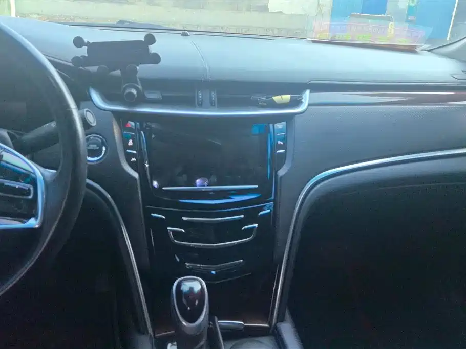 Cadillac XTS 2016 28T Luxury фото 13