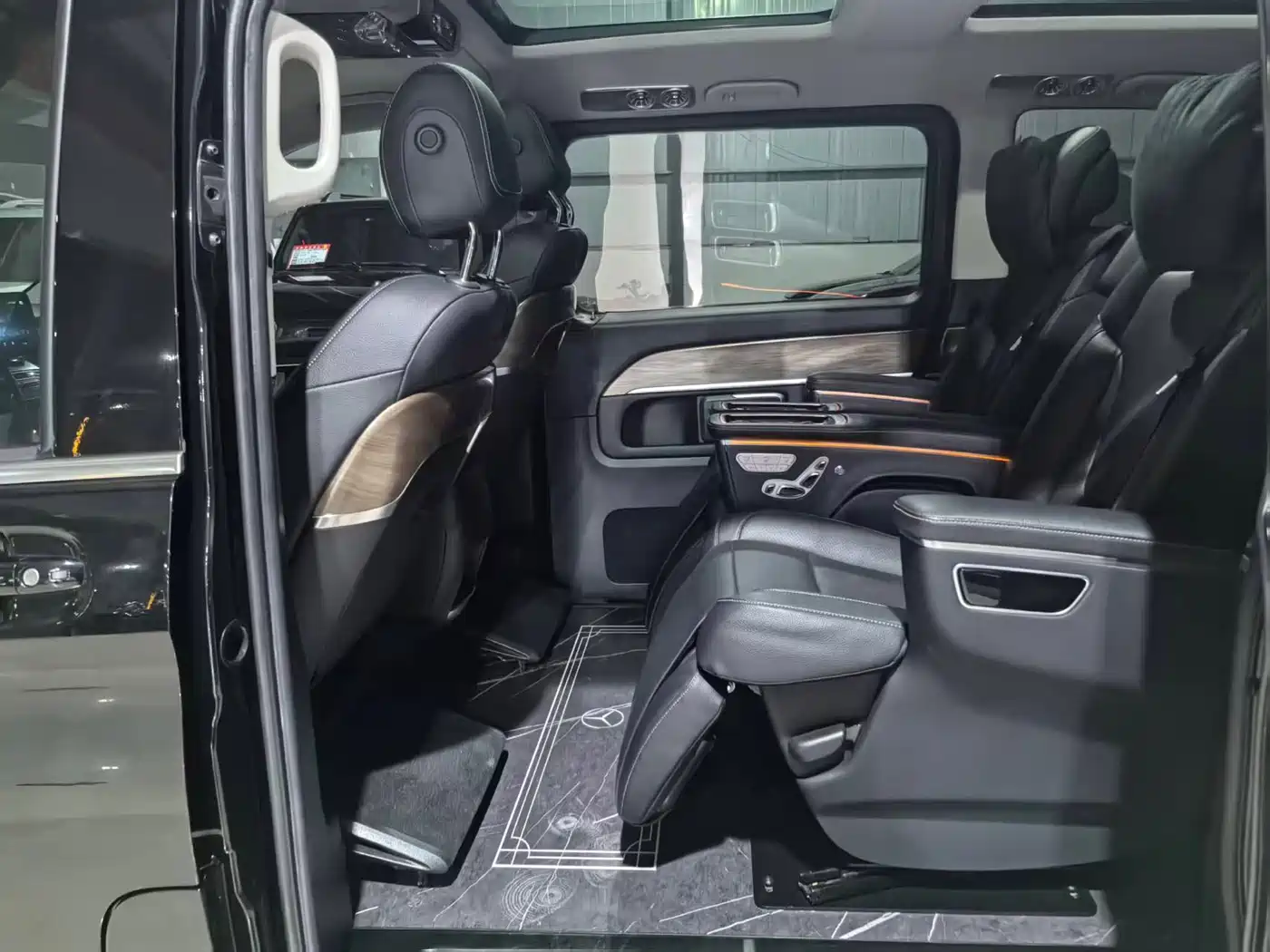 Mercedes-Benz V-Class 2021 V 260 Premium Edition фото 7
