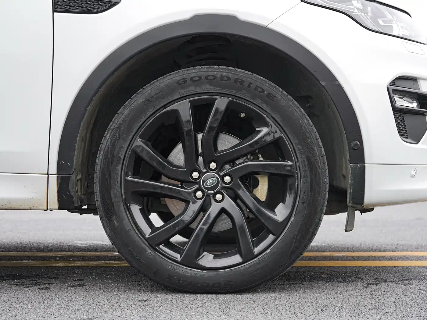 Фото 14 - Land Rover Discovery Sport