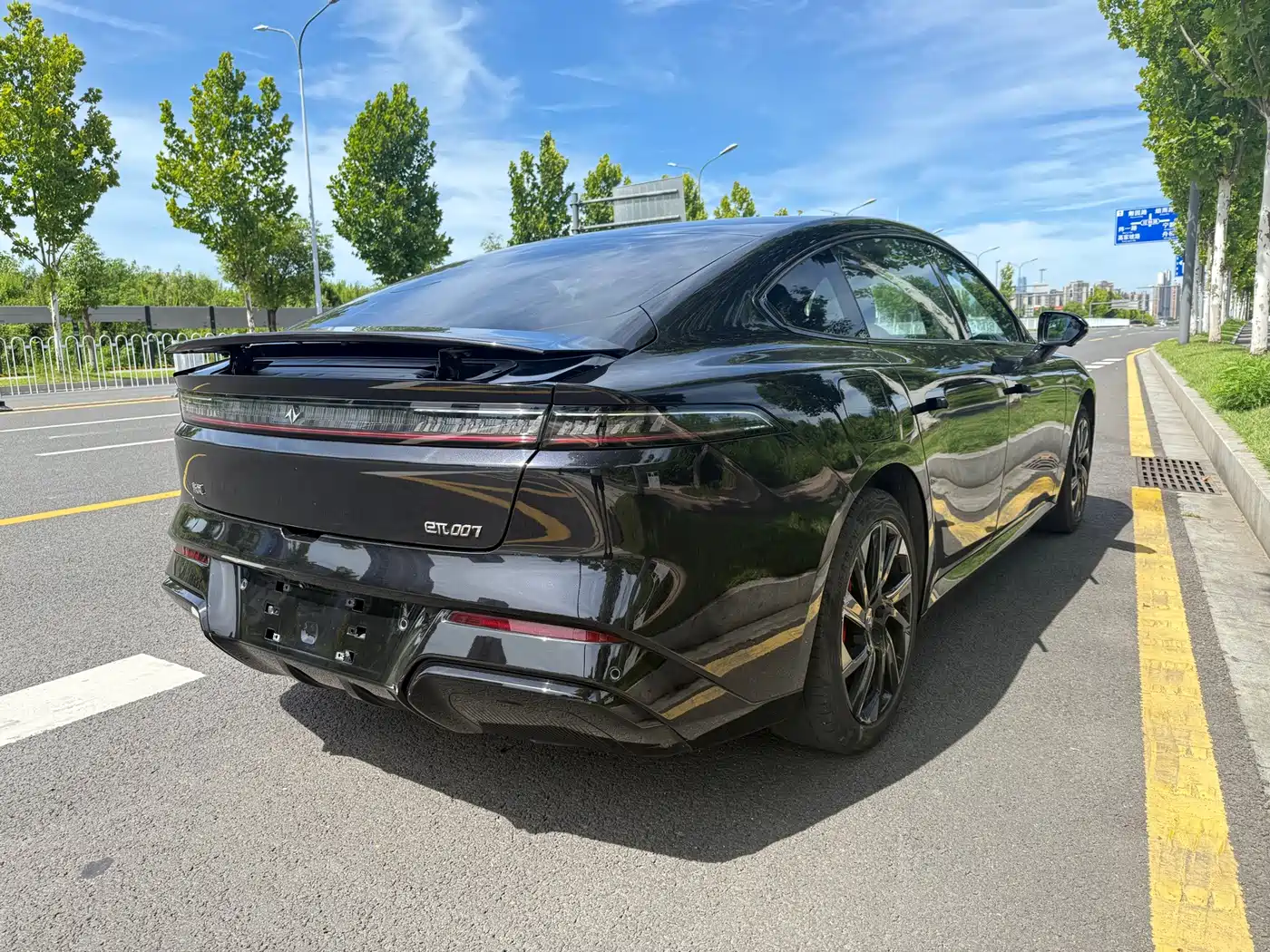 Dongfeng Yipai eπ007 2024 2024 Model 200Pro Range Extender Version