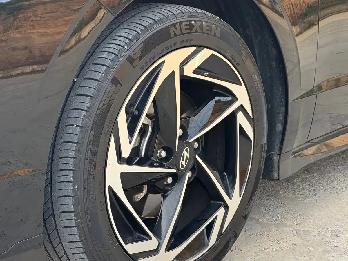 Hyundai Sonata 2024 1.5T Max фото 8