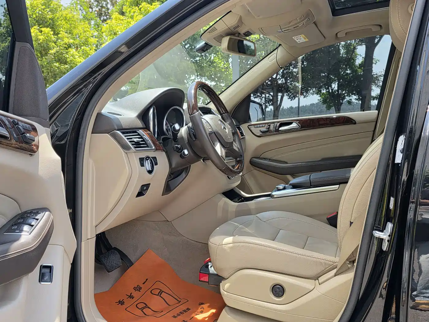 Mercedes-Benz M-Class 2014 ML 400 4MATIC Luxury фото 16