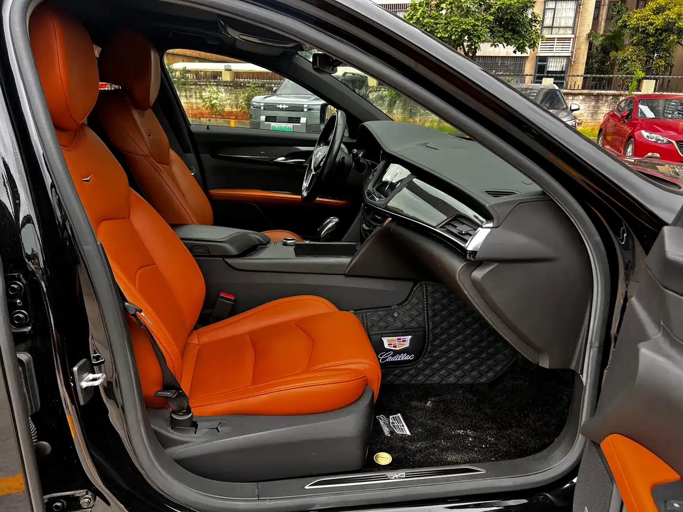 Cadillac CT6 2019 28T Luxury Model фото 10