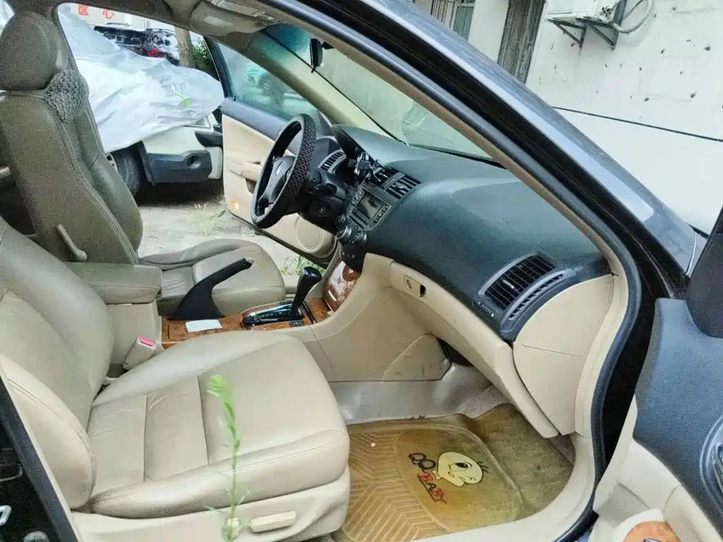 Honda Accord 2004 2004 2.4L