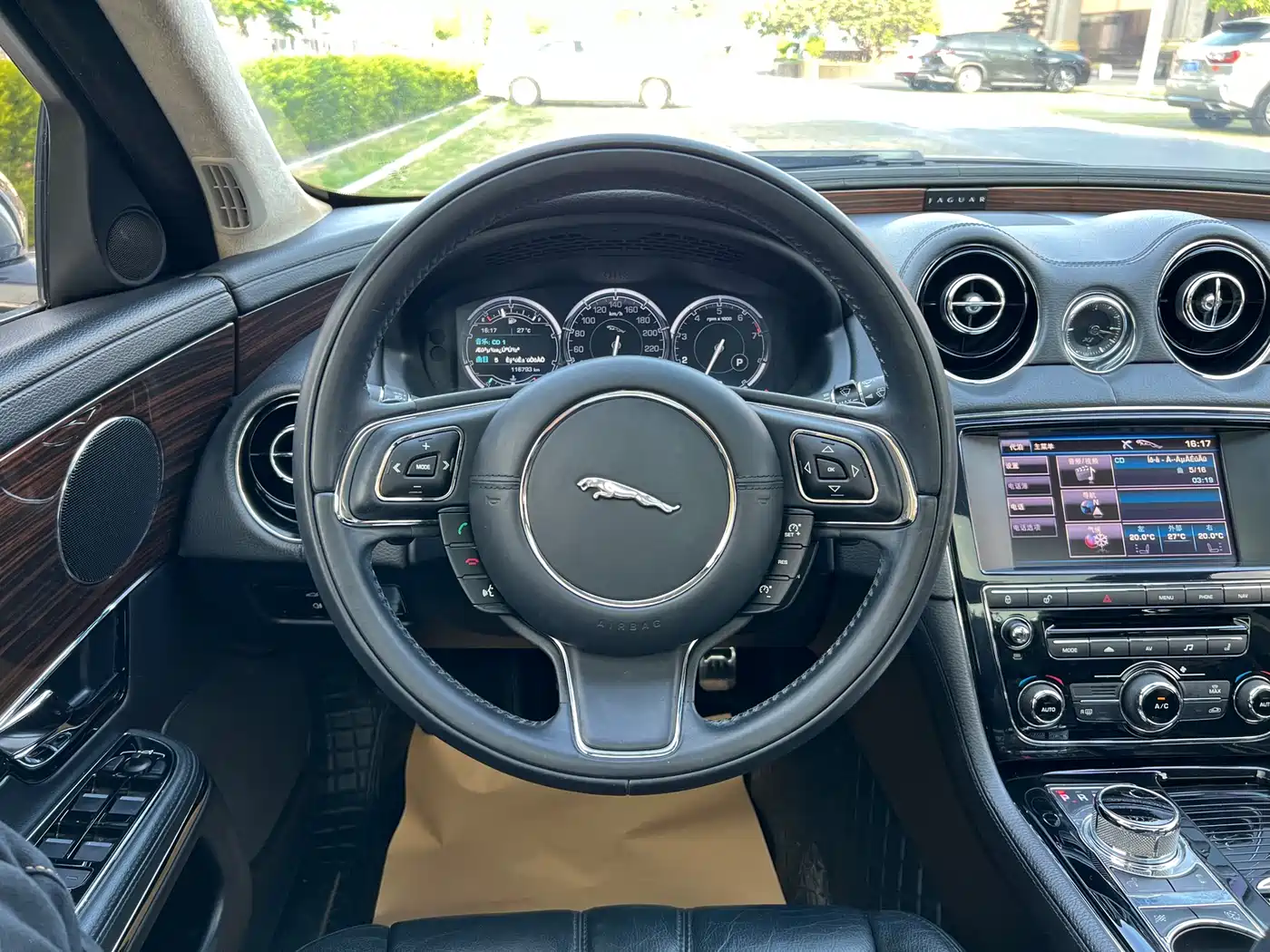 Jaguar XJ 2014 2013 XJL 3.0 SC Cambridge Limited Edition