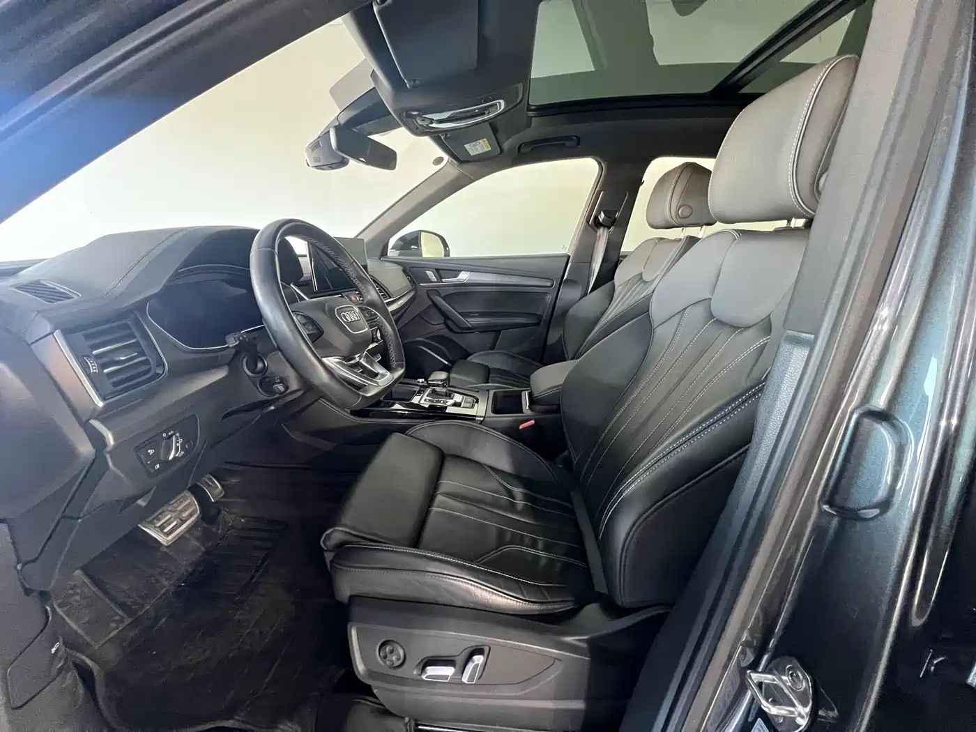 Audi Q5L 2023 40T Luxury Dynamic фото 7