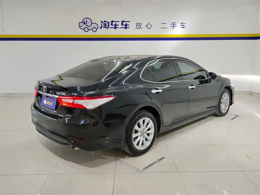Toyota Camry 2019 Facelift 2.0G Luxury Edition фото 3