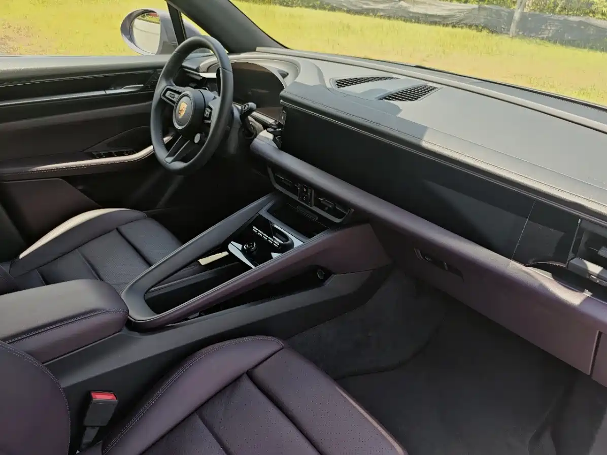 Porsche Macan EV 2025 2024 Macan 4